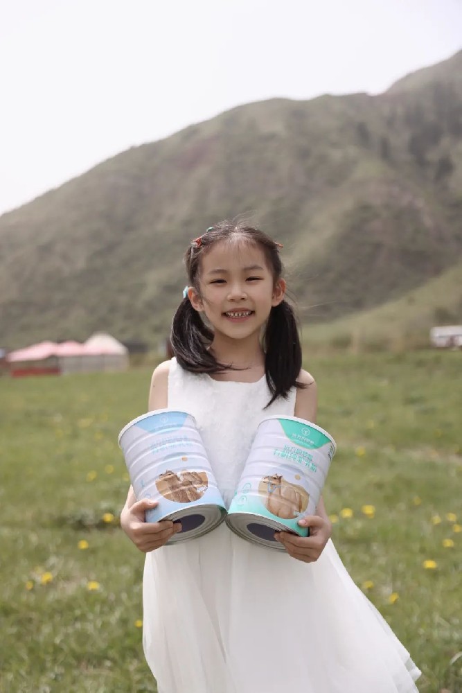 一罐骆驼奶粉，我们为什么要千里奔袭到新疆？